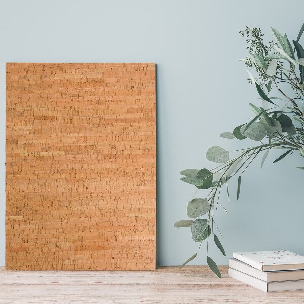 Tack board in Casablanca pattern